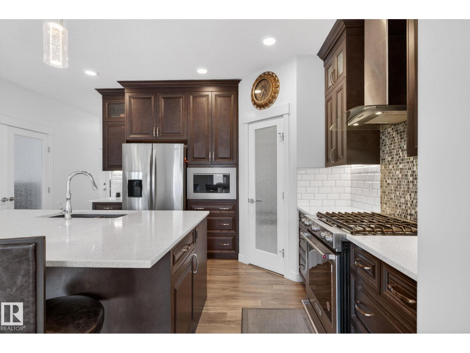 704 39 ST SW - 23
