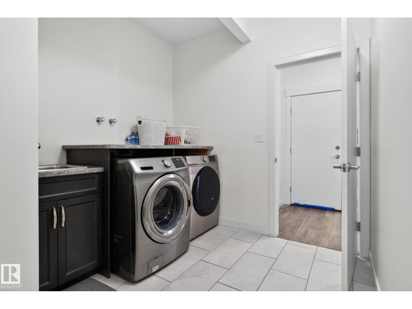 704 39 ST SW - 16