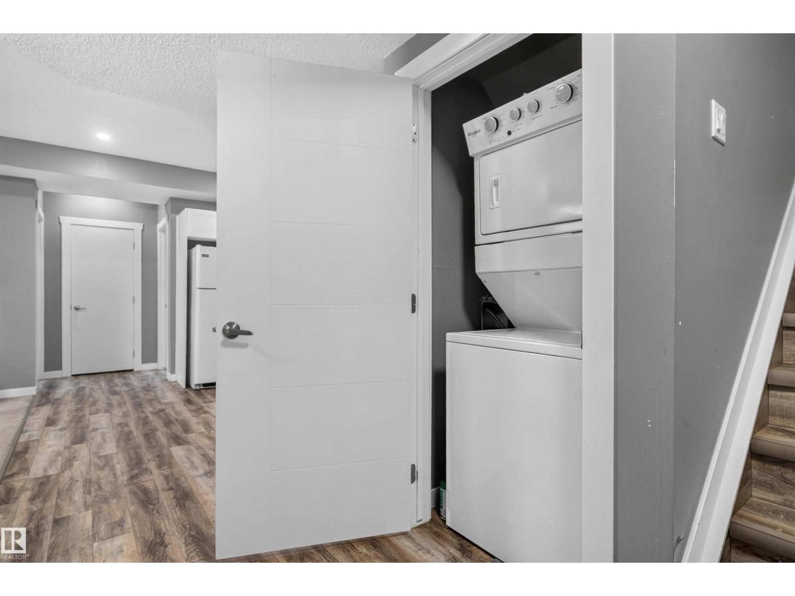 704 39 ST SW - 68