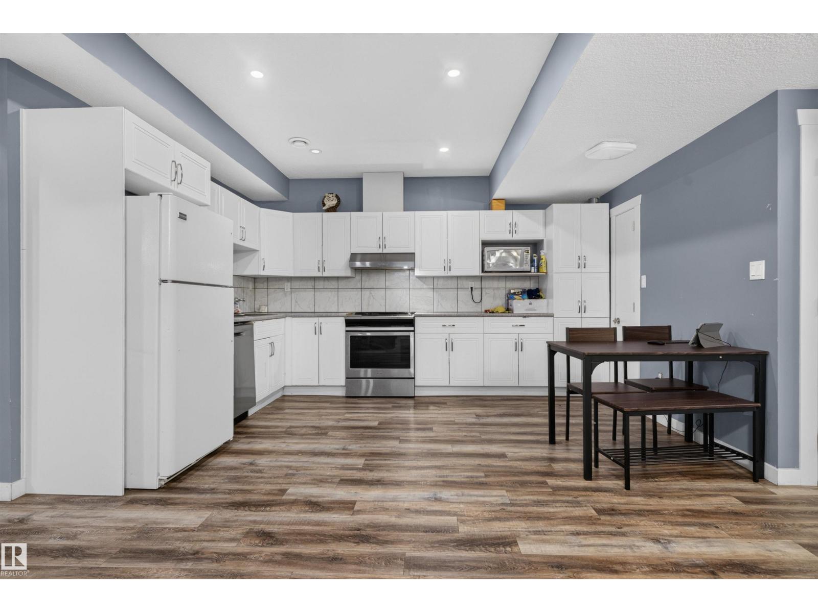 704 39 ST SW — photo 61