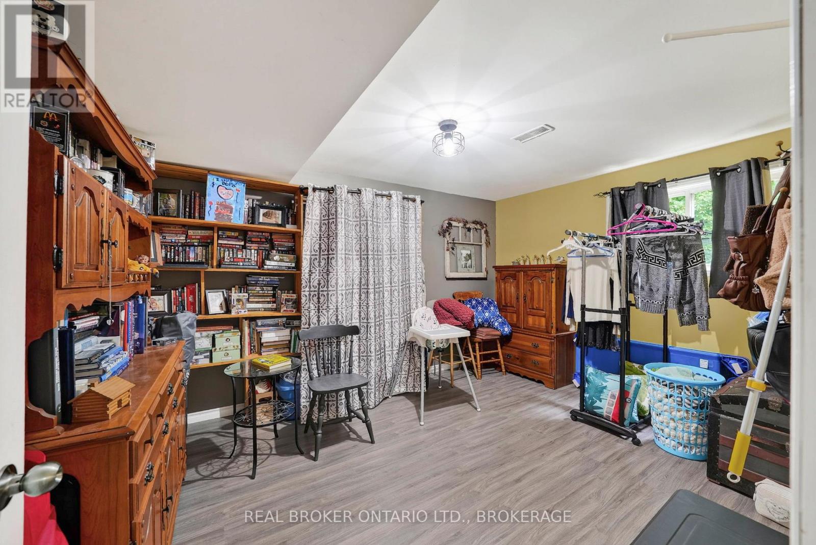 5121 BRUNET ROAD - 25