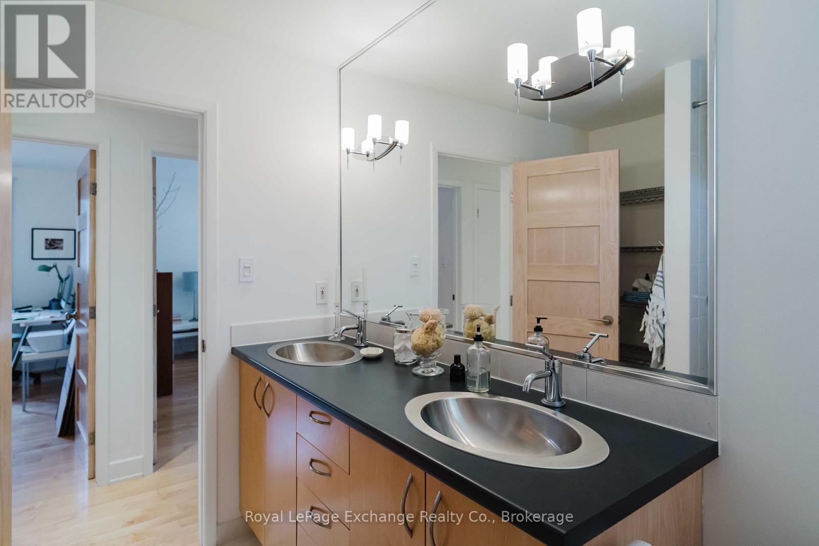 579 PEIRSON AVENUE - 29