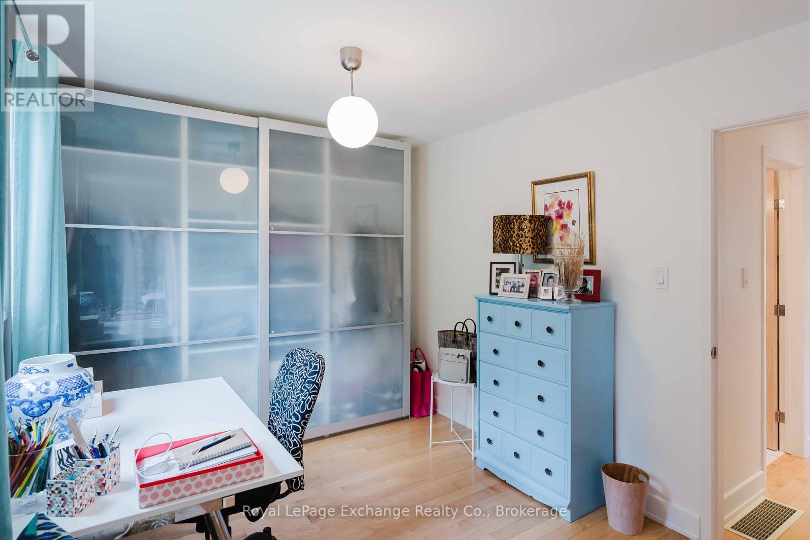 579 PEIRSON AVENUE - 32