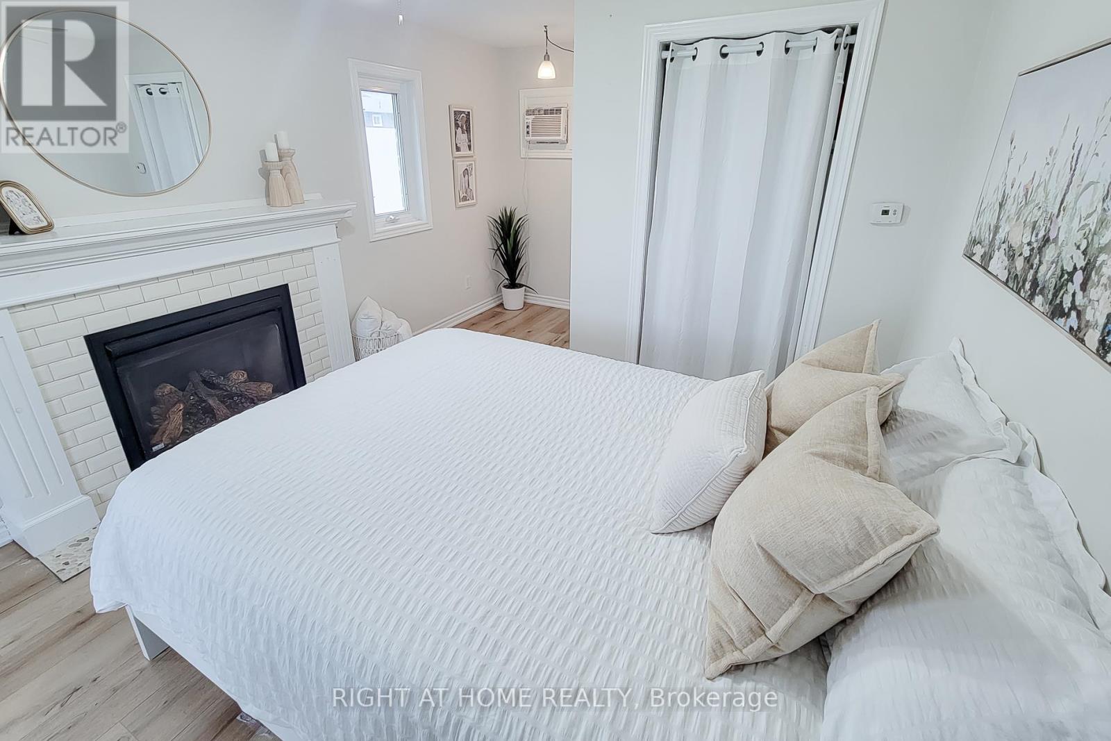 62 HAZEL STREET - 38