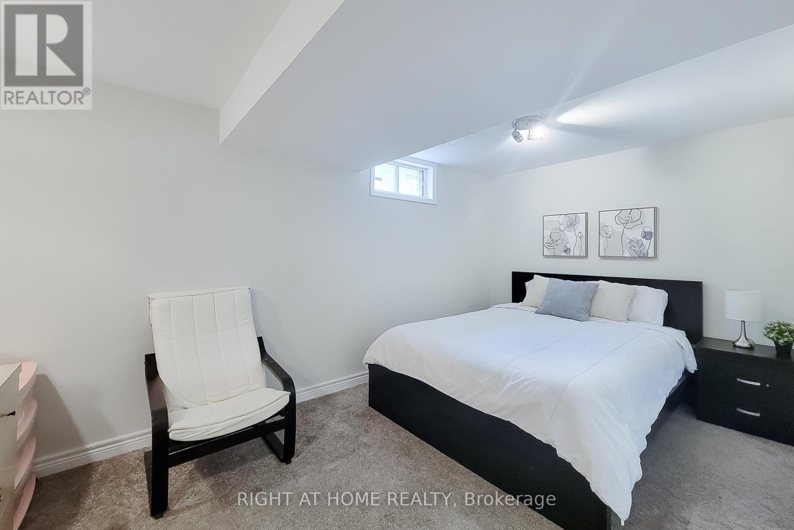 62 HAZEL STREET - 45