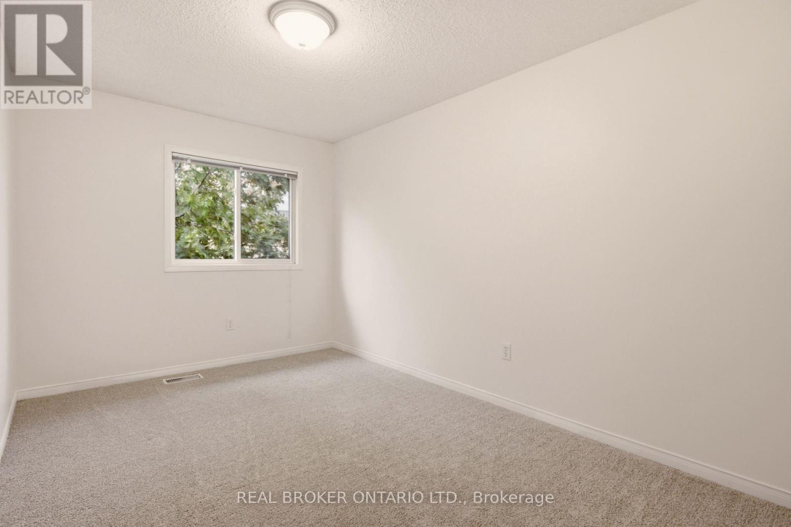 2 IRELAND PLACE - 25