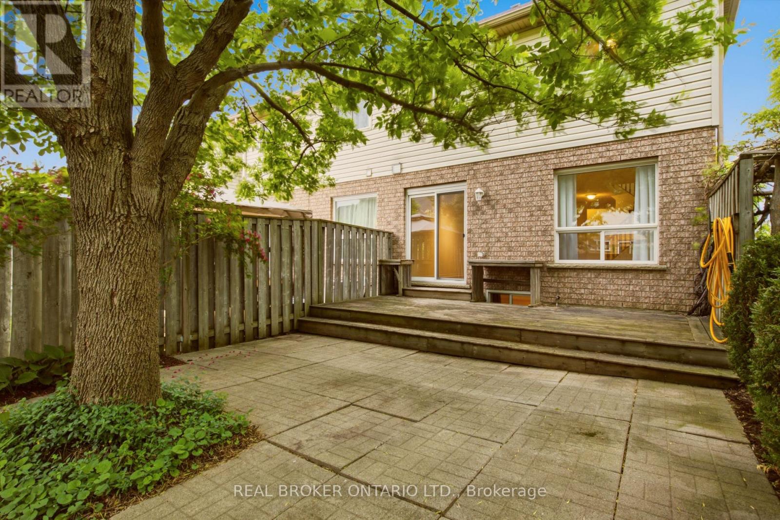 2 IRELAND PLACE - 32