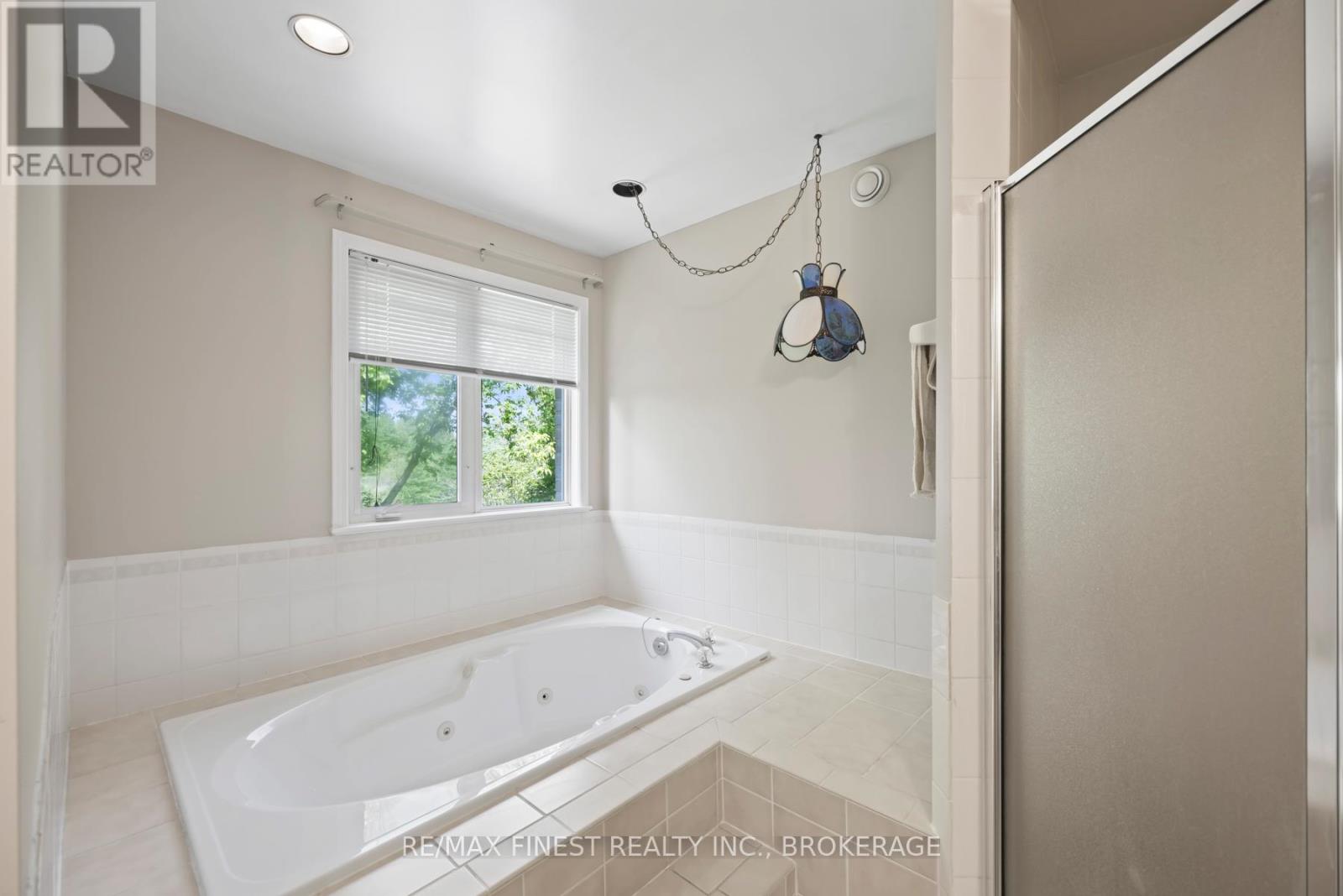 941 MALVERN TERRACE - 22