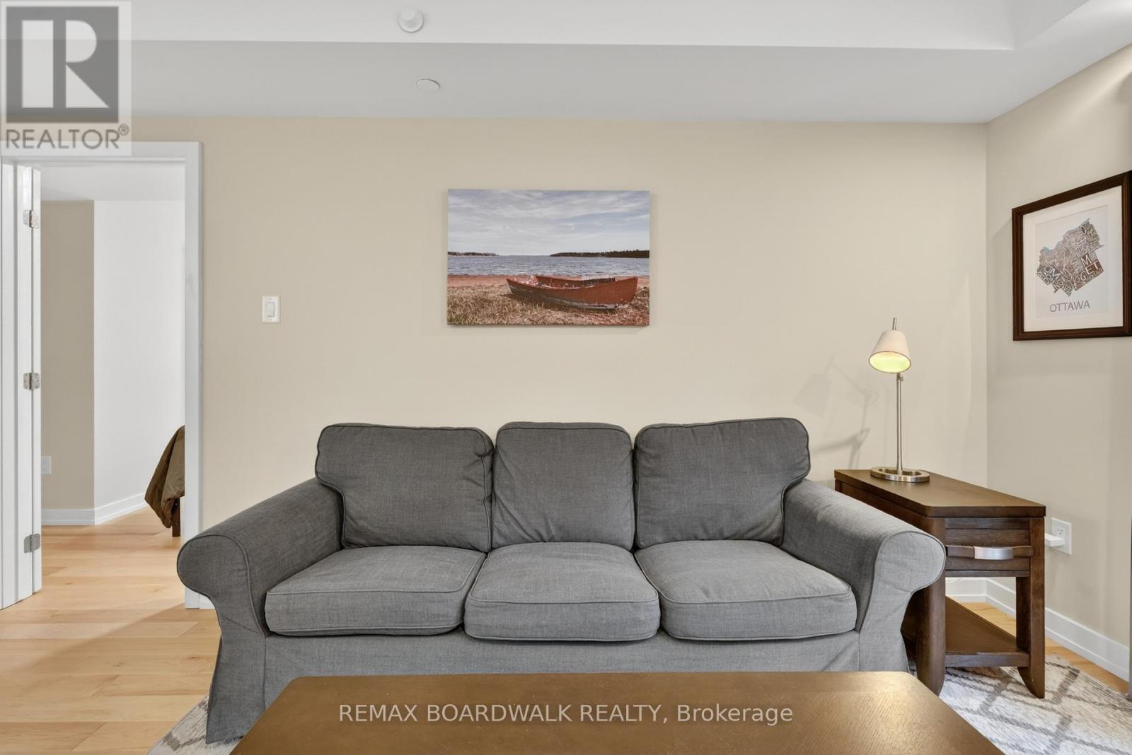 #116 316 BRUYERE STREET - 23