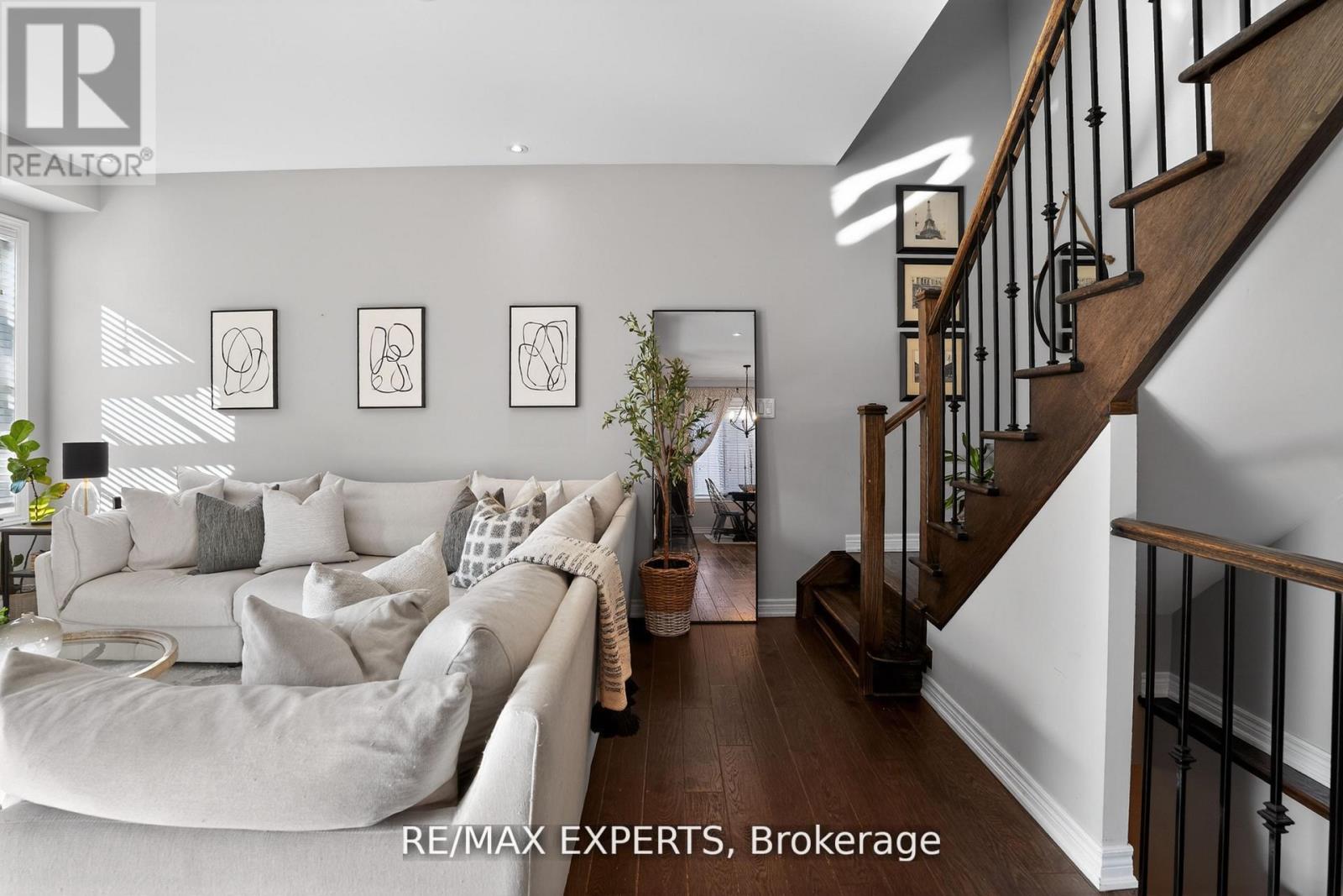 30 CEDARHOLME AVENUE - 12
