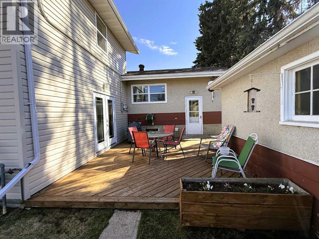 4606 50 Avenue - 35