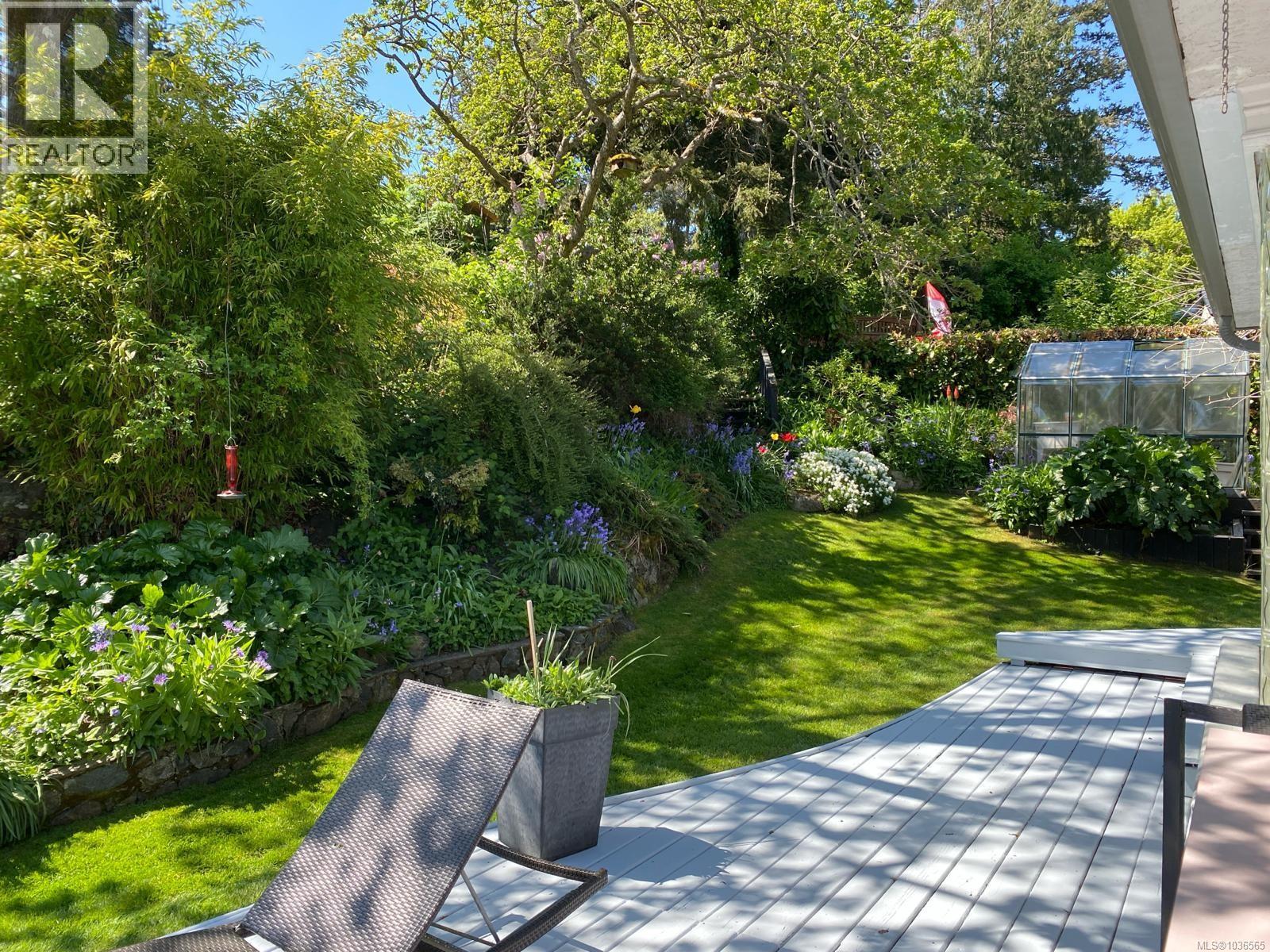886 Cunningham Rd - 42