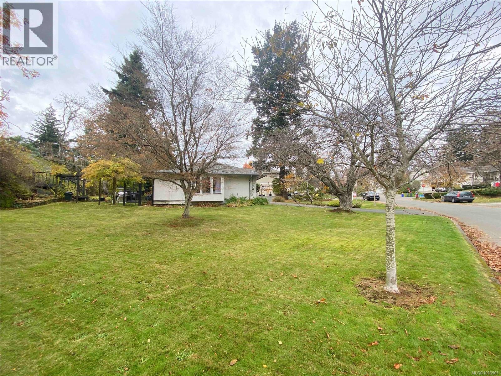 886 Cunningham Rd - 7