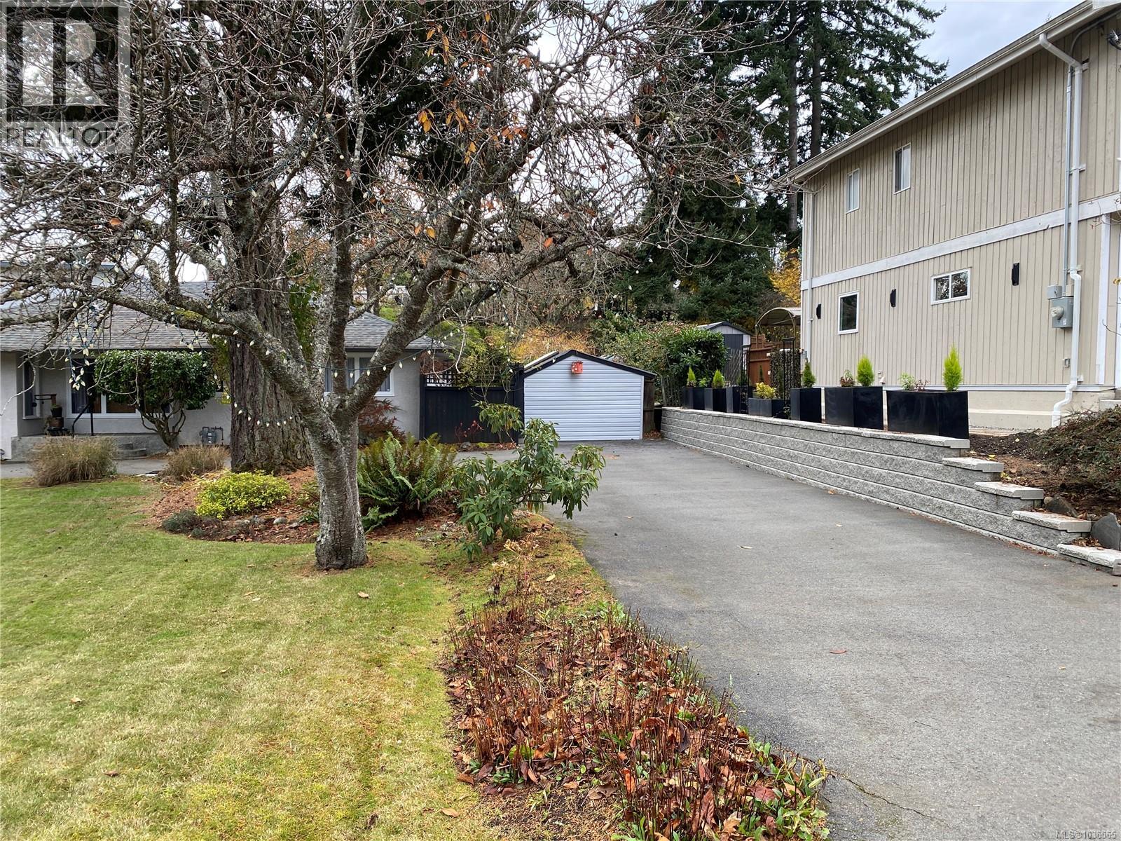 886 Cunningham Rd - Image 46