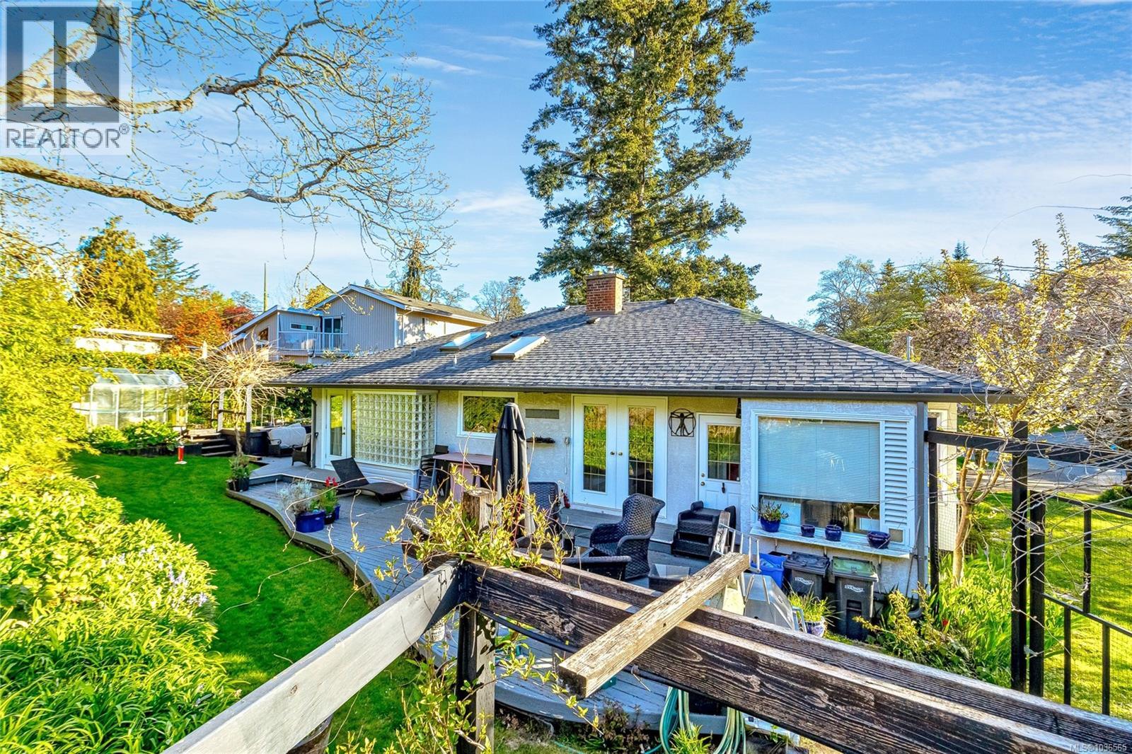 886 Cunningham Rd - 45