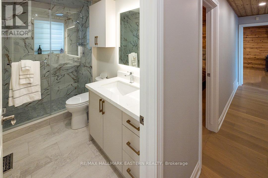 15 OAKRIDGE DRIVE - 16
