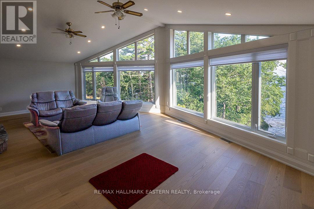 15 OAKRIDGE DRIVE - 2