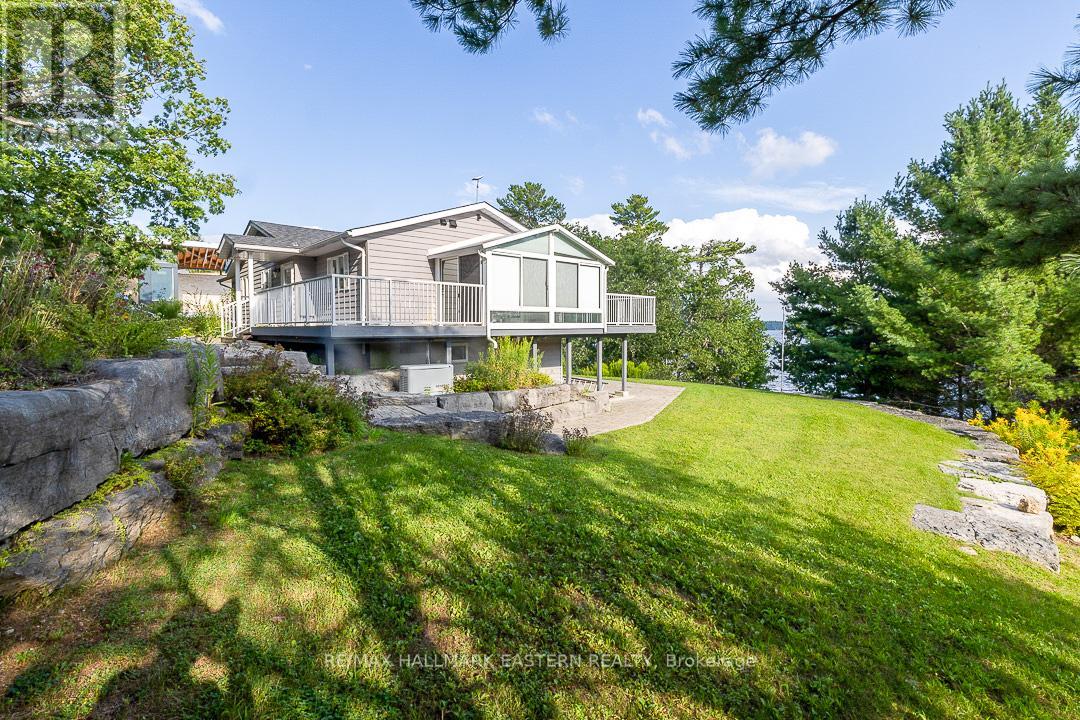 15 OAKRIDGE DRIVE - 20