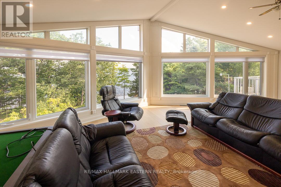 15 OAKRIDGE DRIVE - 5