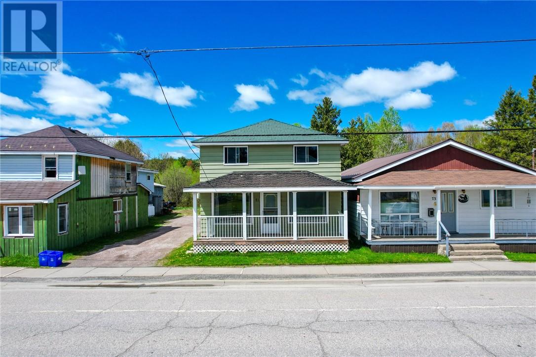 71 St David Street N - 1