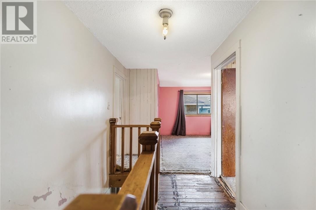 71 St David Street N - 21