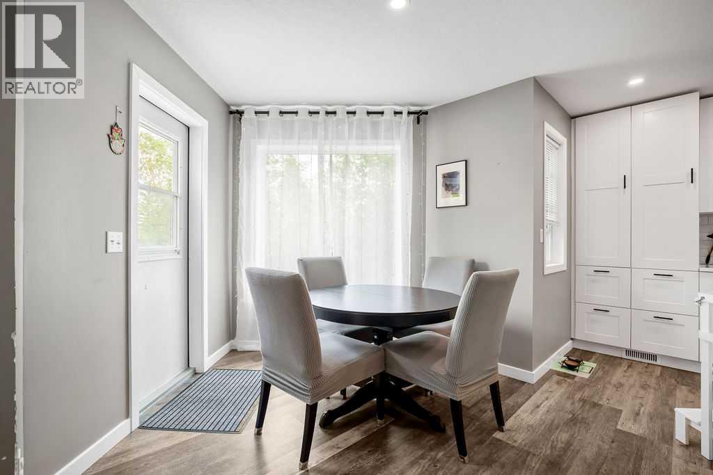 141 Somerset Circle SW — photo 14