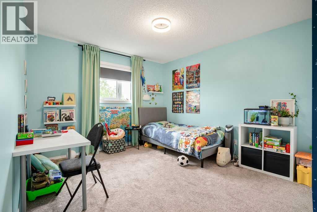 141 Somerset Circle SW — photo 18