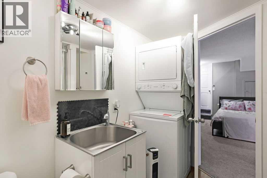 141 Somerset Circle SW — photo 23