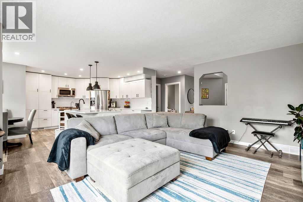141 Somerset Circle SW — photo 8