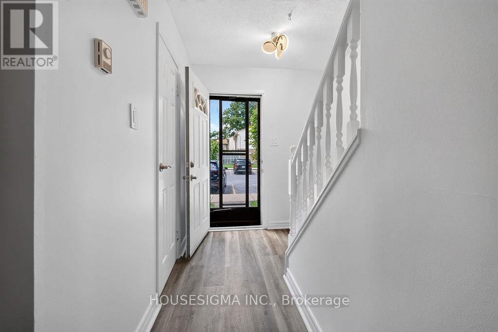 #143 166 SOUTHDALE ROAD W - 18