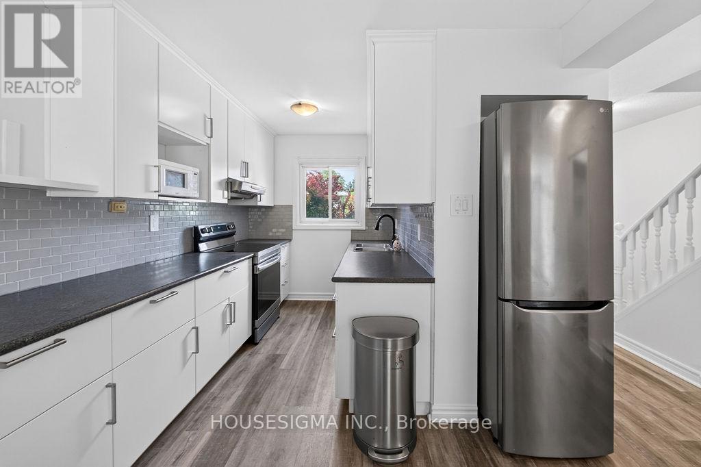 #143 166 SOUTHDALE ROAD W - 2