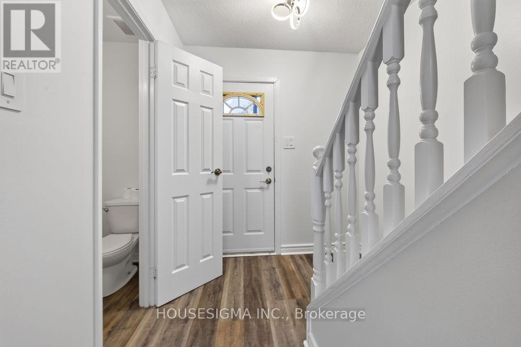 #143 166 SOUTHDALE ROAD W - 27