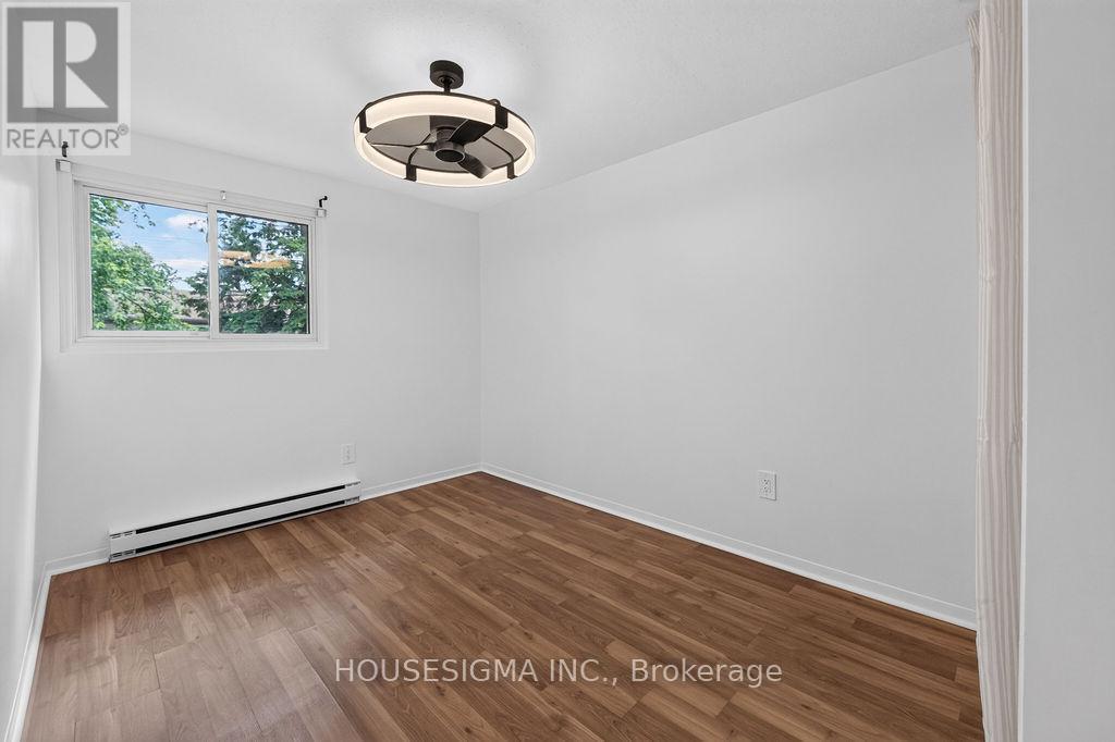 #143 166 SOUTHDALE ROAD W - 32