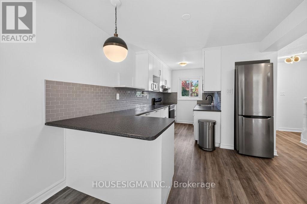 #143 166 SOUTHDALE ROAD W - 6