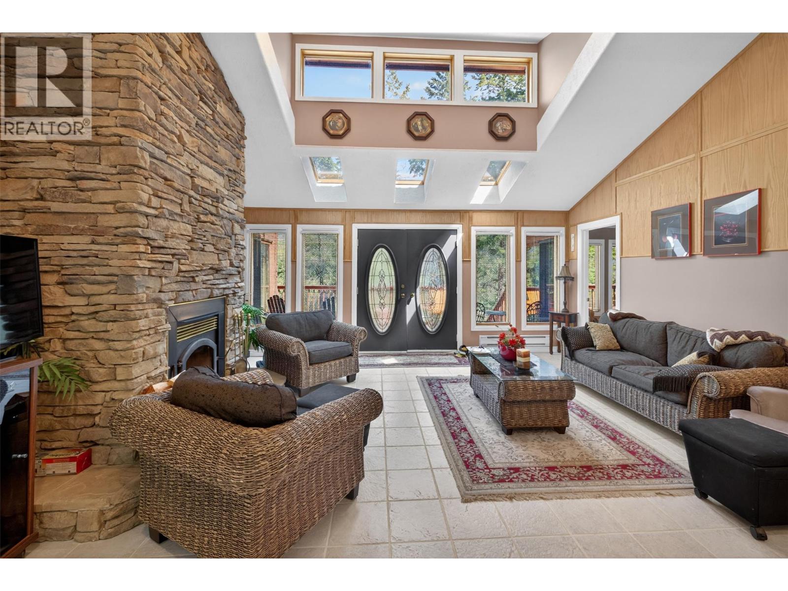 6035 COLUMBIA LAKE Road - 14