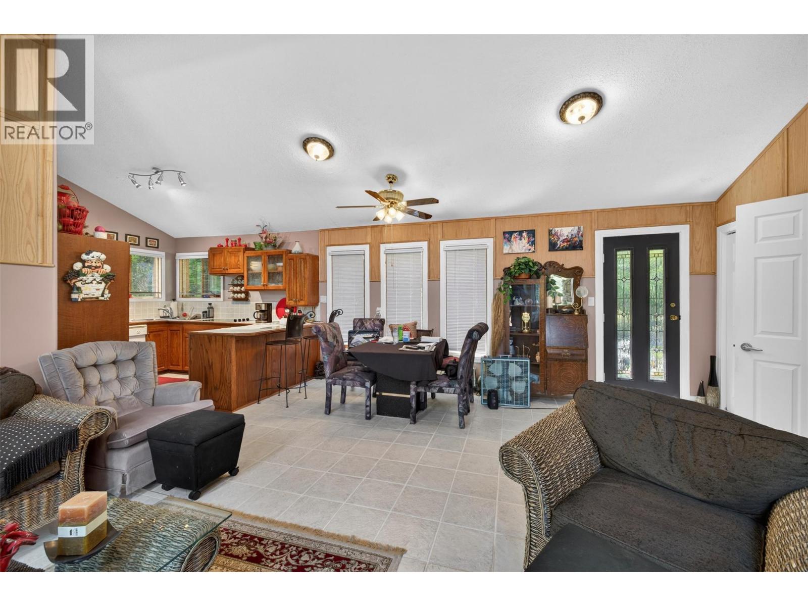 6035 COLUMBIA LAKE Road - 22