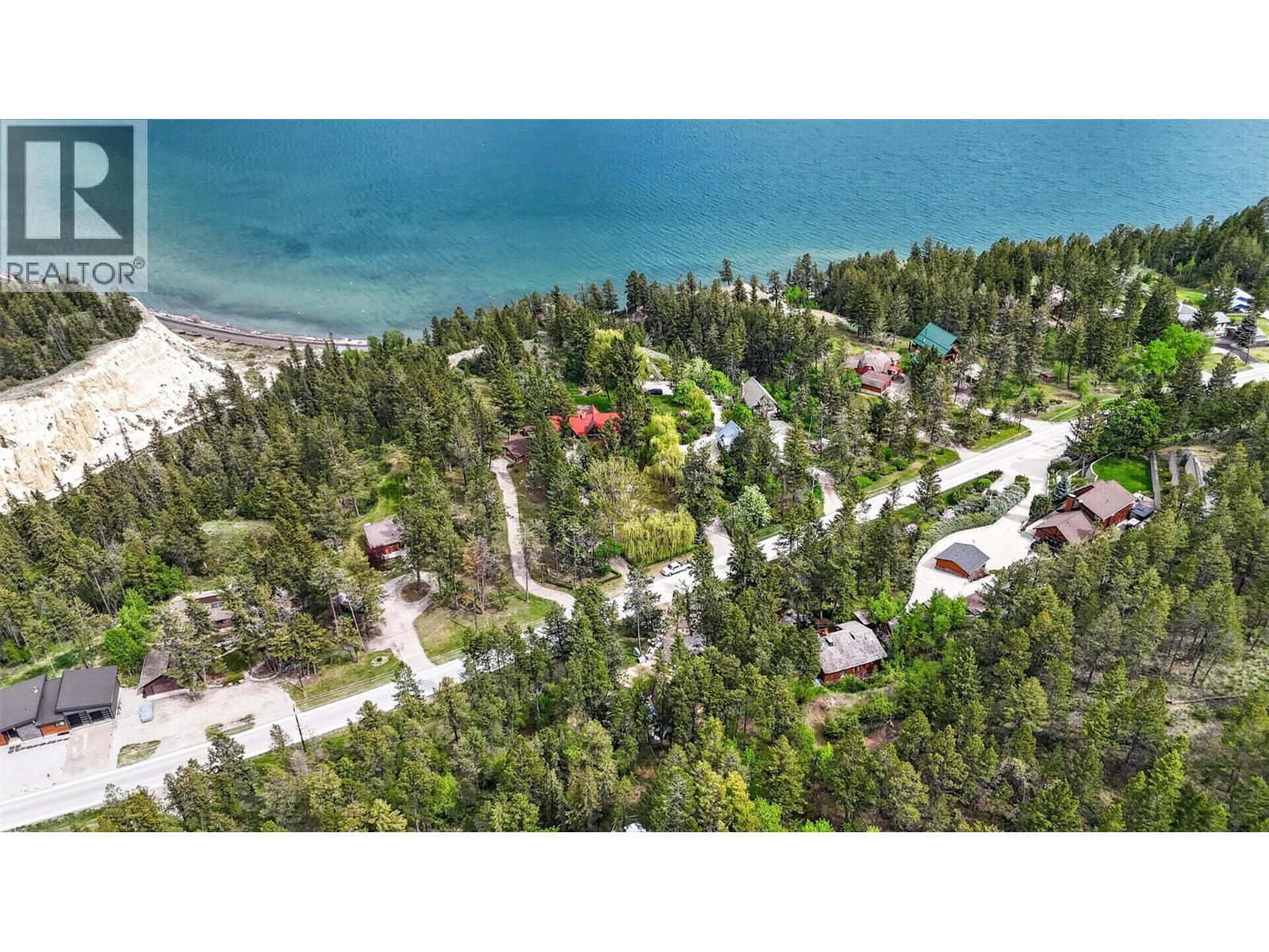 6035 COLUMBIA LAKE Road - 61