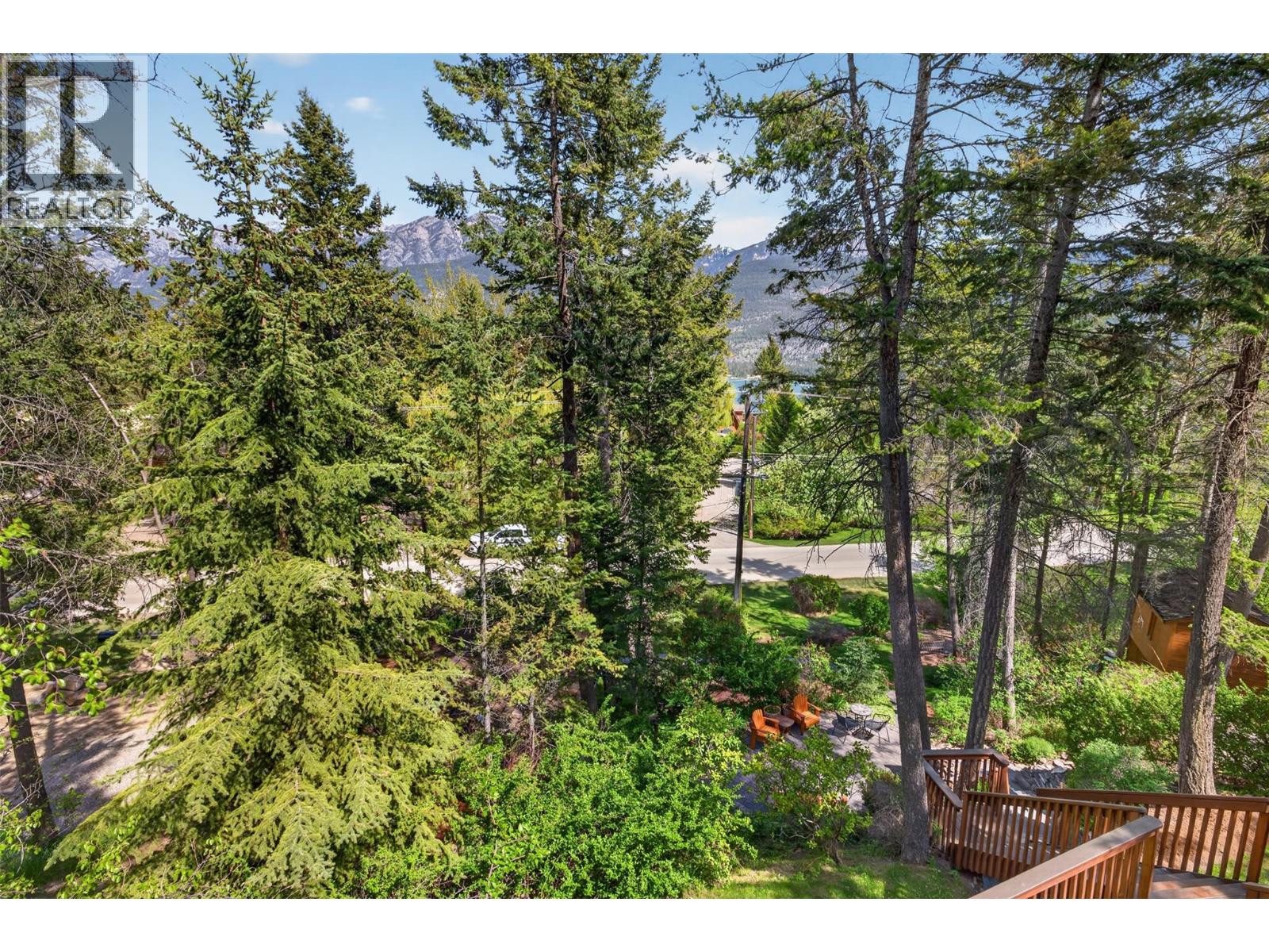 6035 COLUMBIA LAKE Road - 51