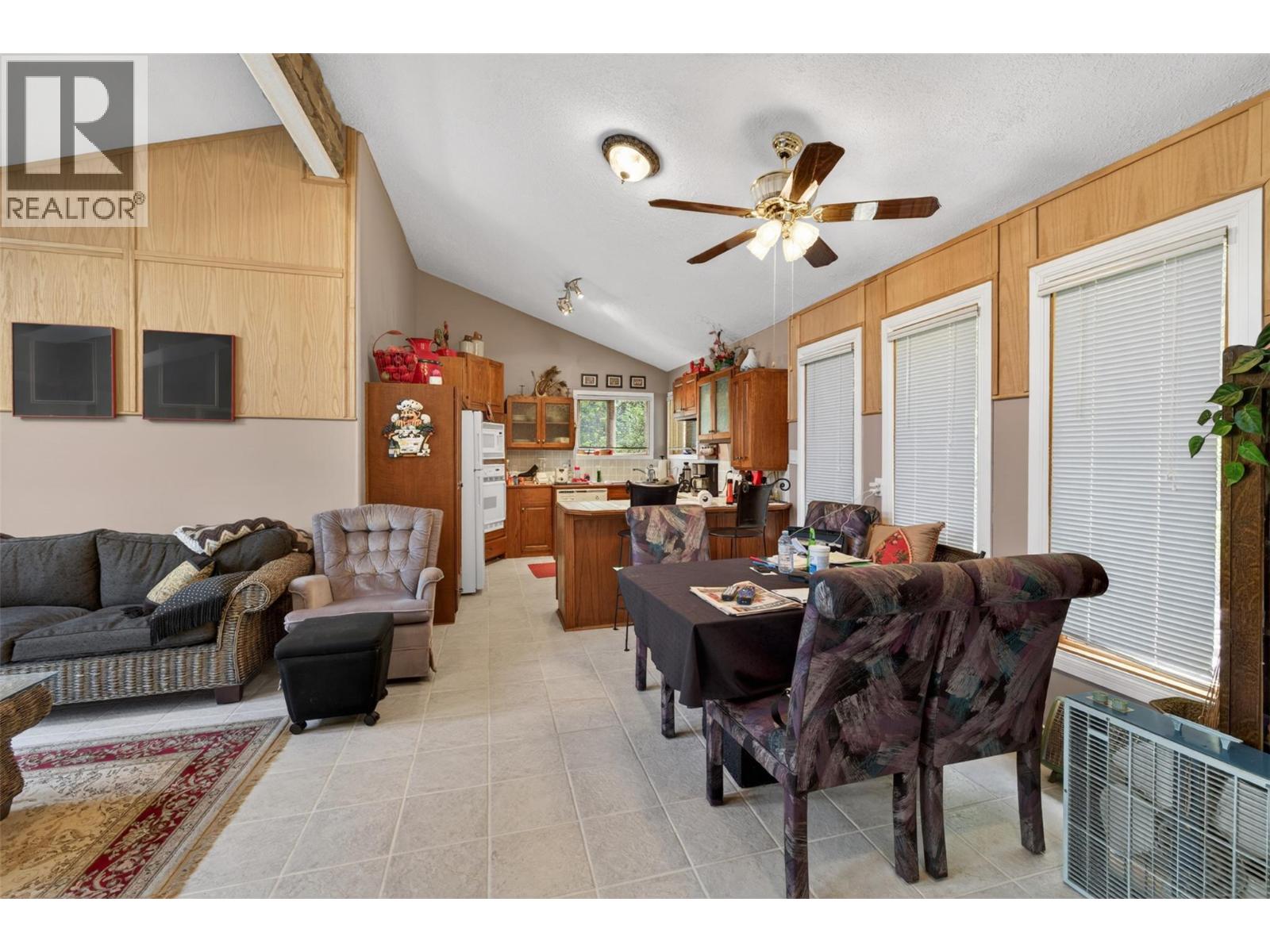 6035 COLUMBIA LAKE Road - 12
