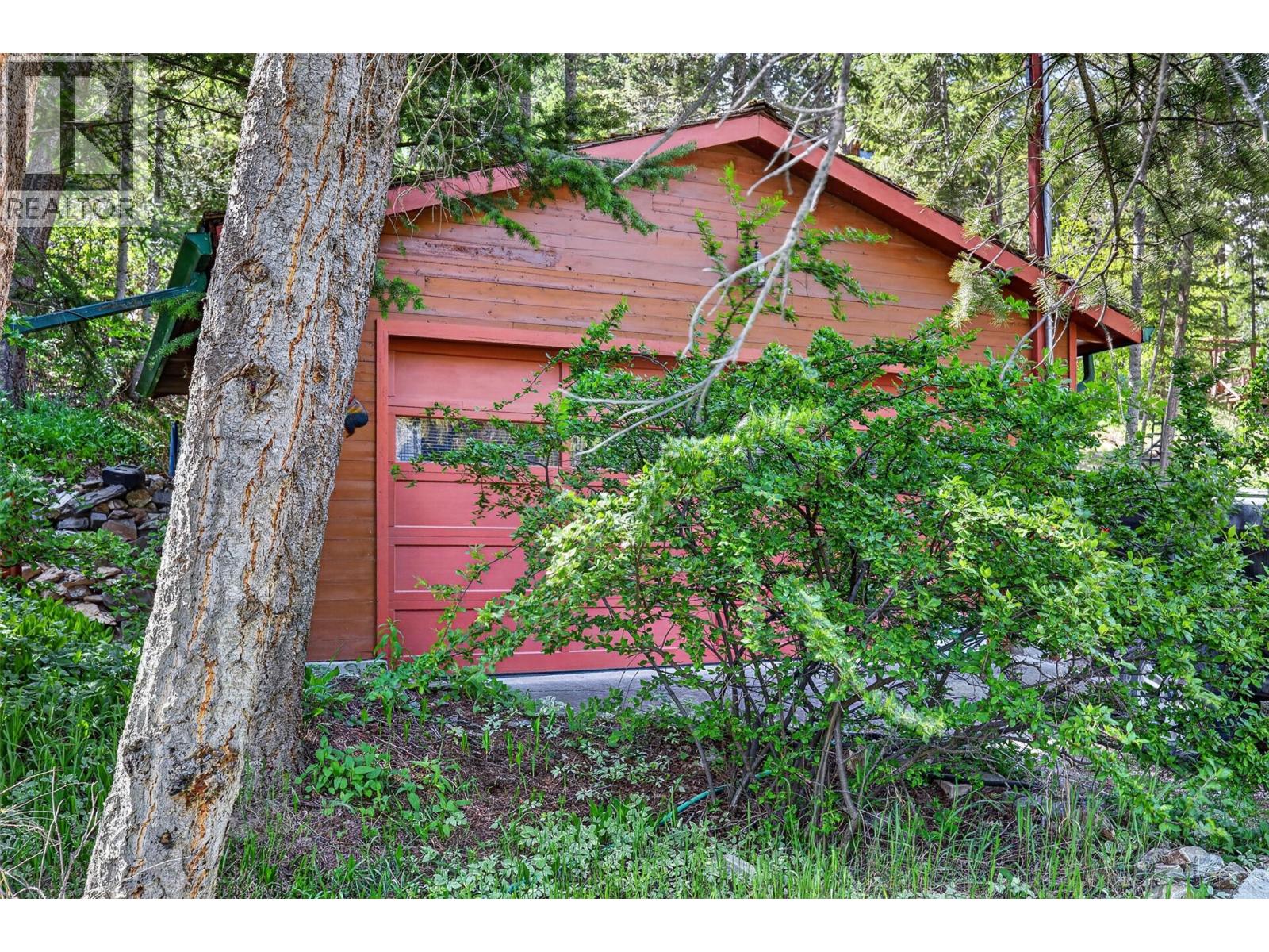 6035 COLUMBIA LAKE Road - 44