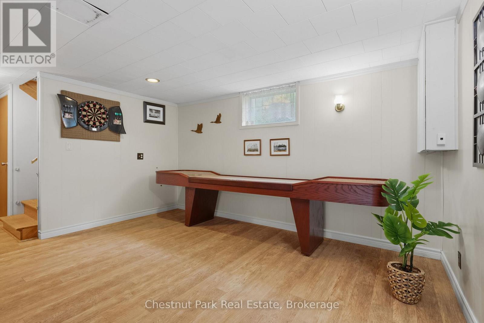 379 GABLES ROAD - 22