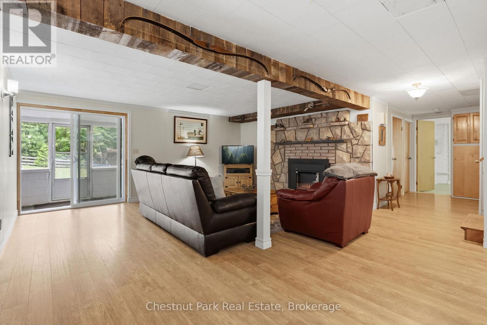 379 GABLES ROAD - 23