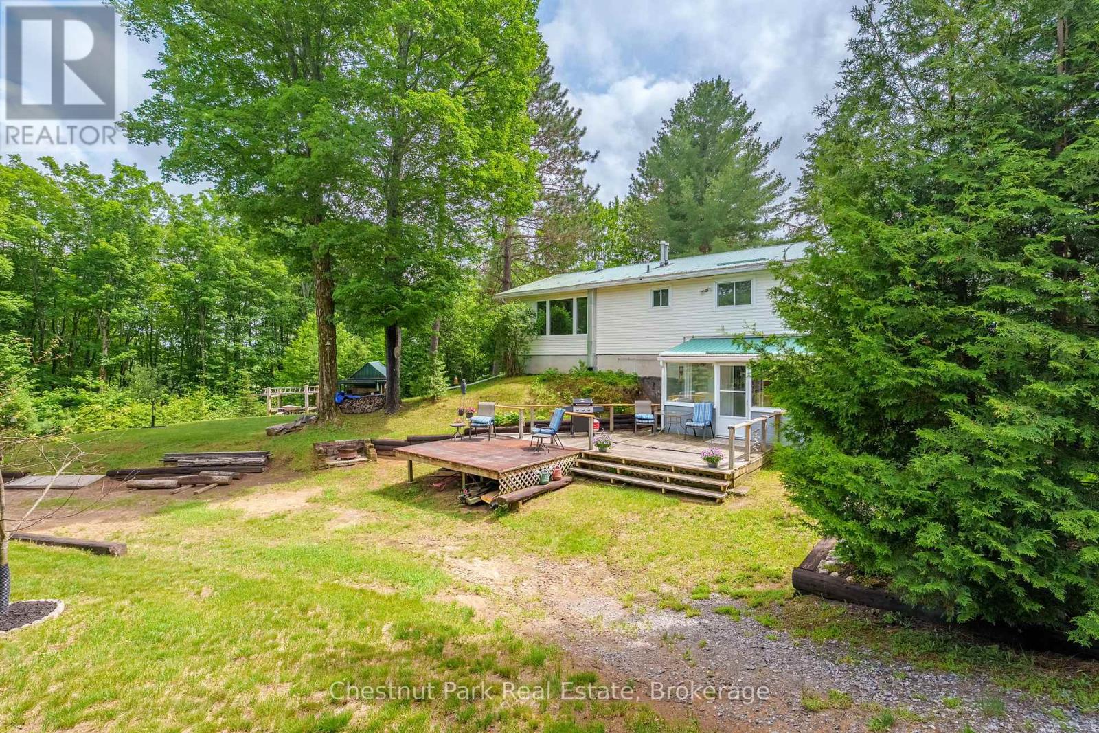 379 GABLES ROAD - 31