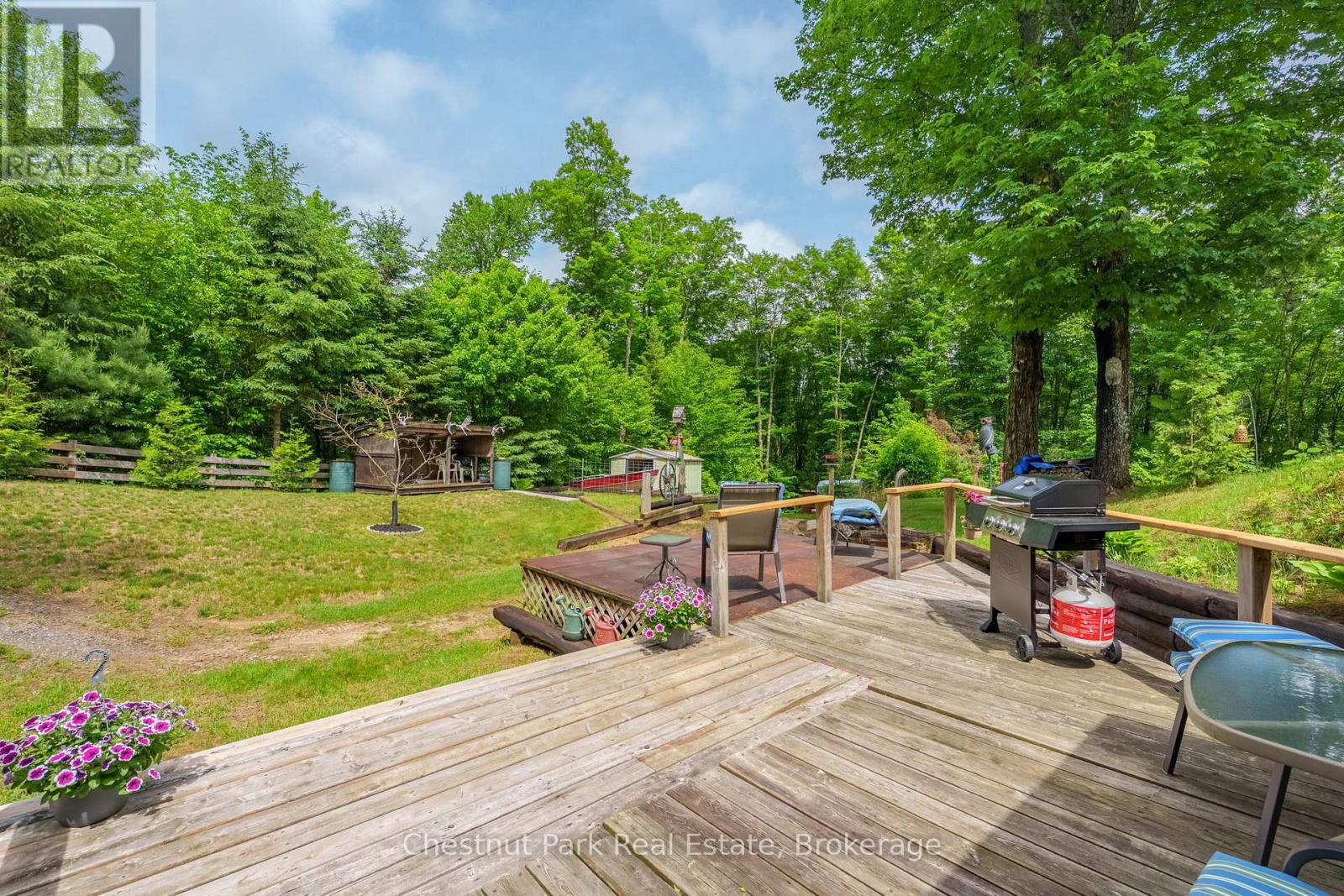 379 GABLES ROAD - 35