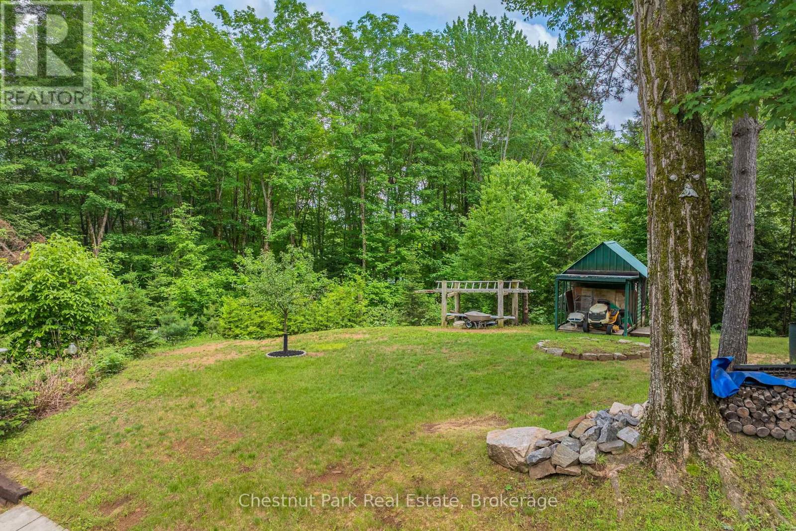 379 GABLES ROAD - 38