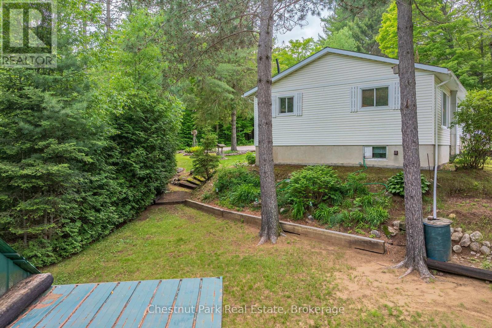 379 GABLES ROAD - 39