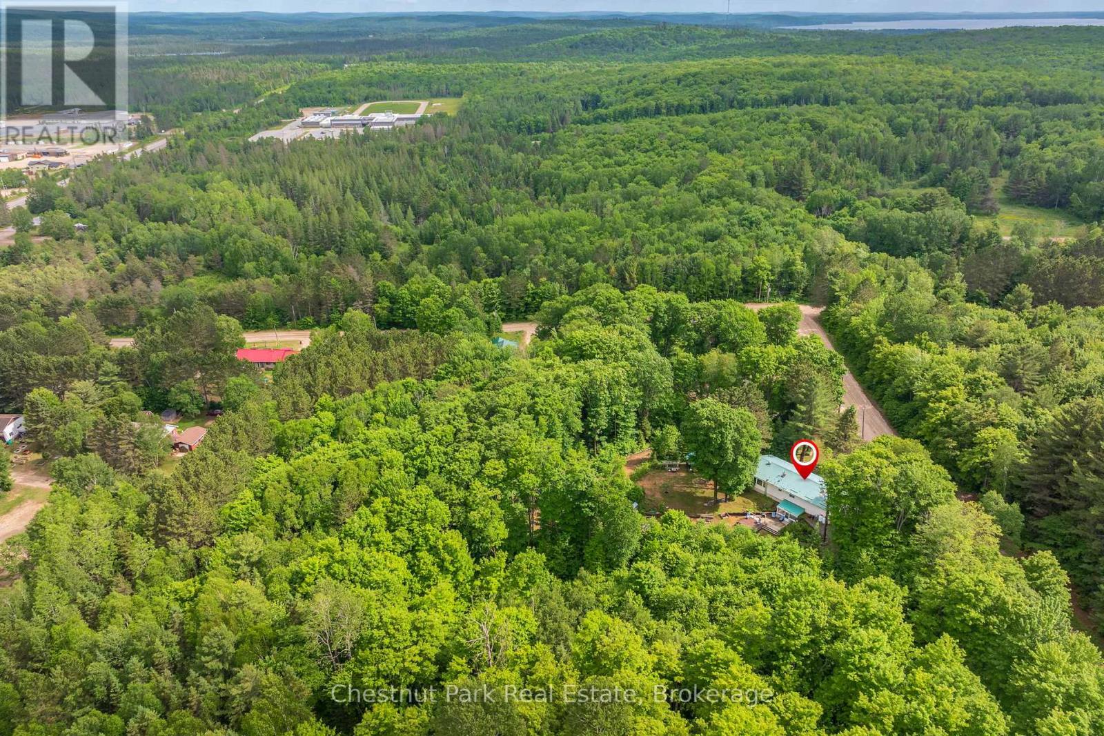 379 GABLES ROAD - 44