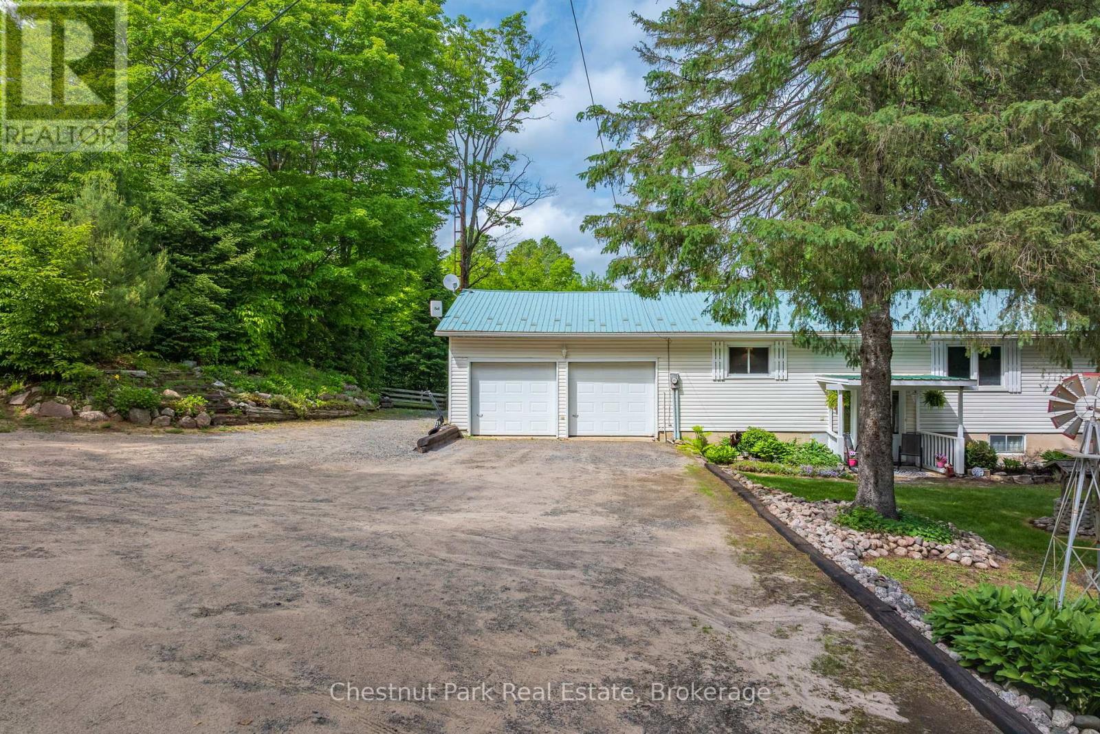 379 GABLES ROAD - 46