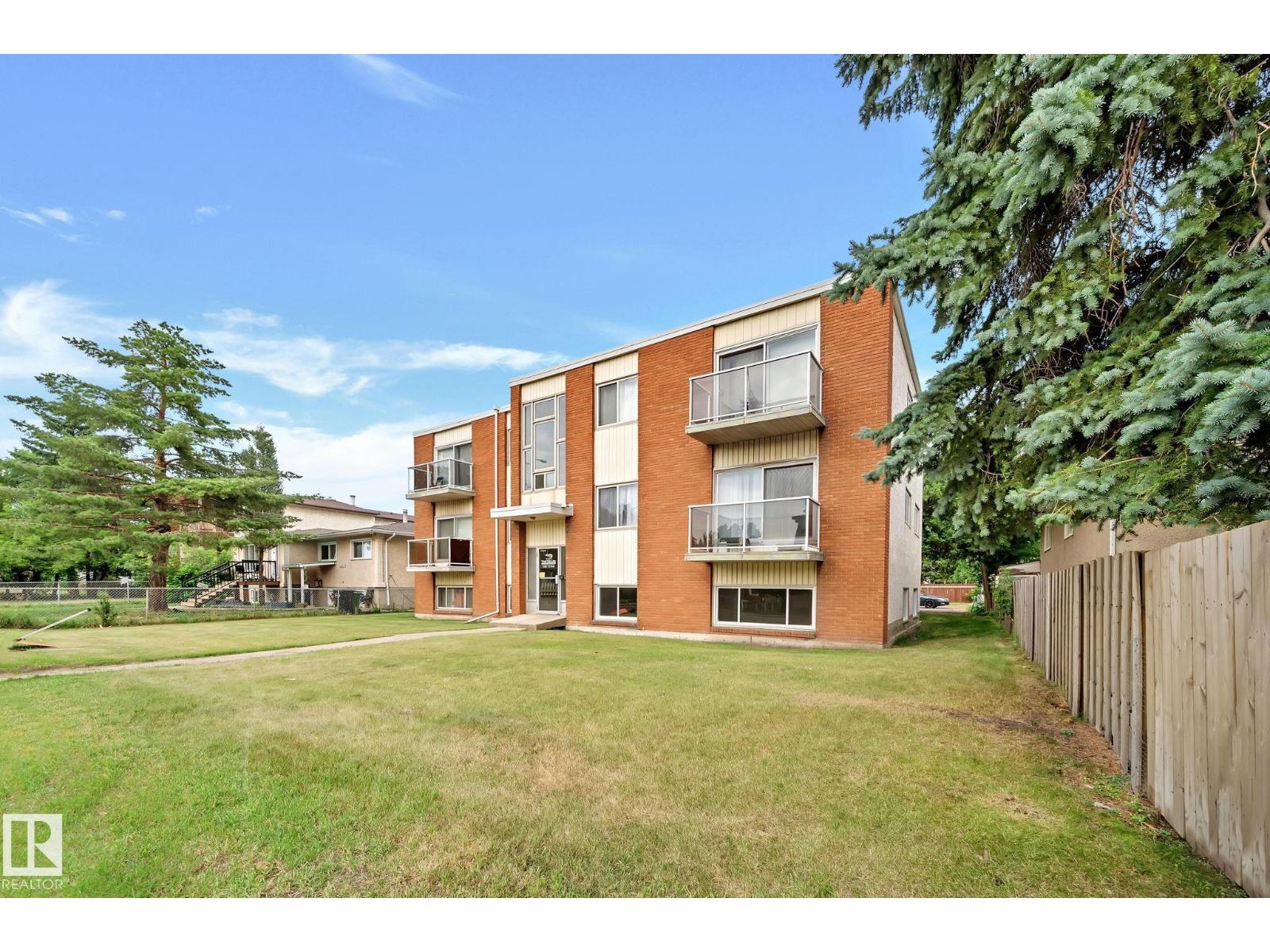 #104 12409 82 ST NW - 12
