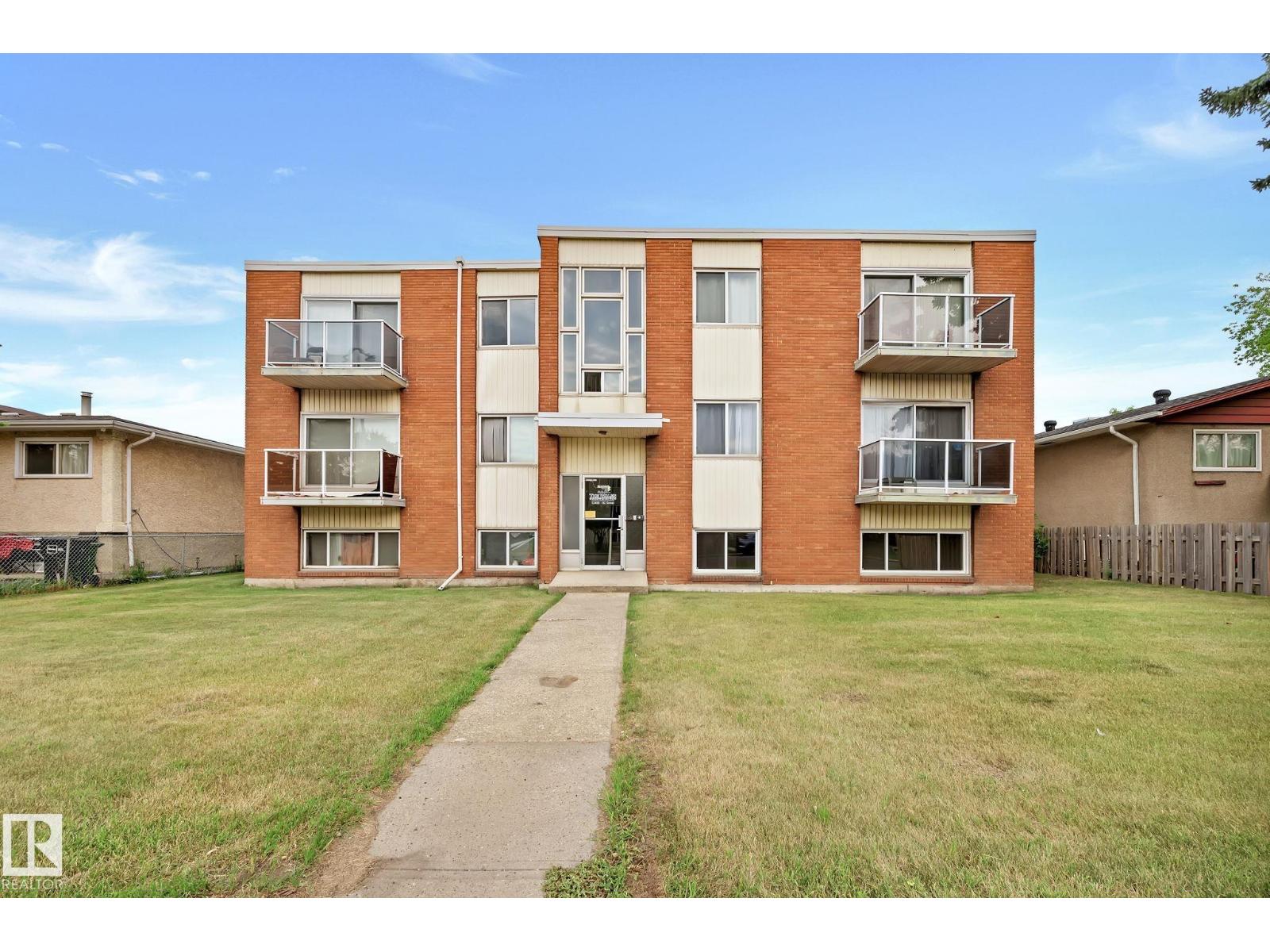 #104 12409 82 ST NW - 16